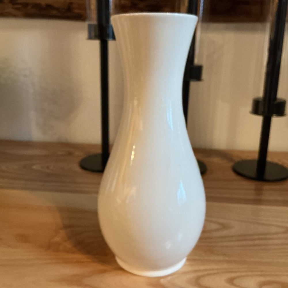 Vintage Holland Mold 10" Flower Spring Vase Signed 1973 - Picture 4 of 8
